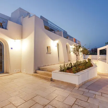 Almarea Resort 아파트호텔