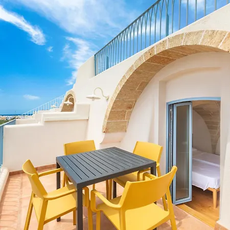 Almarea Resort شقة فندقية 3*